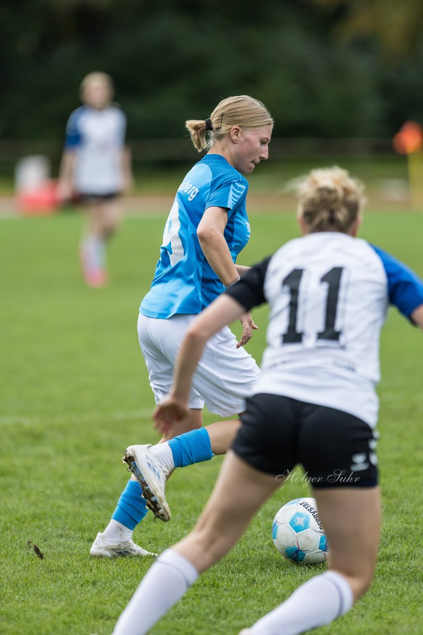 Bild 331 - wBJ VfL Pinneberg - Germania Schnelsen : Ergebnis: 15:1